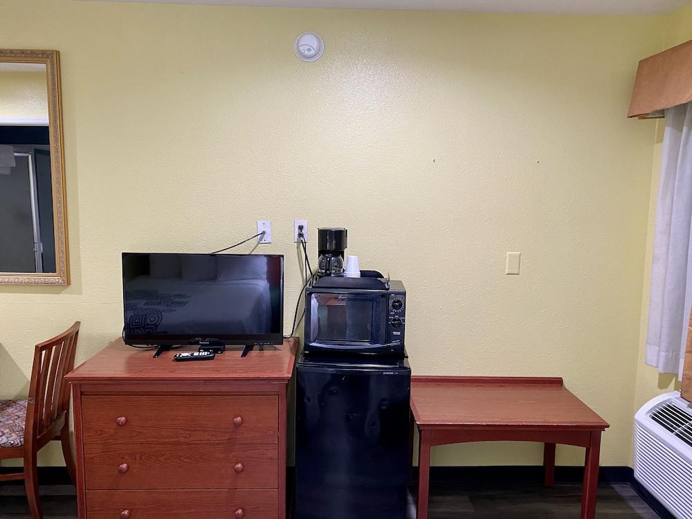 Travelers Inn Medford Zewnętrze zdjęcie